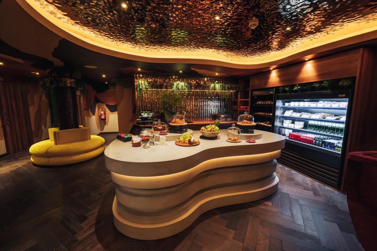 Five Zurich - Luxury City Resort Екстериор снимка The interior of the restaurant