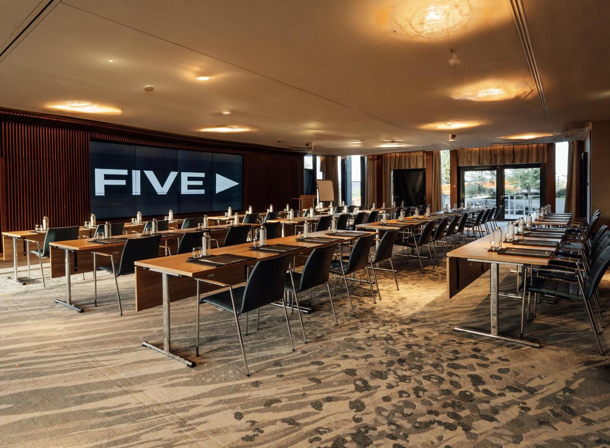 Five Zurich - Luxury City Resort Екстериор снимка